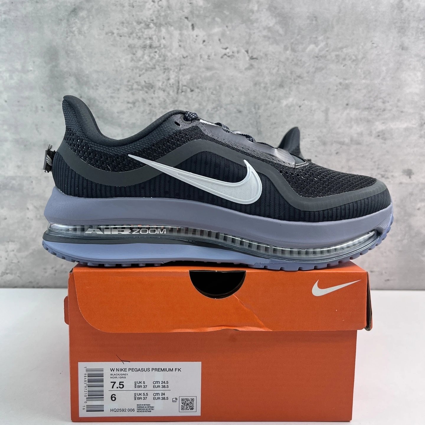 Nike Pegasus Premium FK Black / Grey Running Shoes