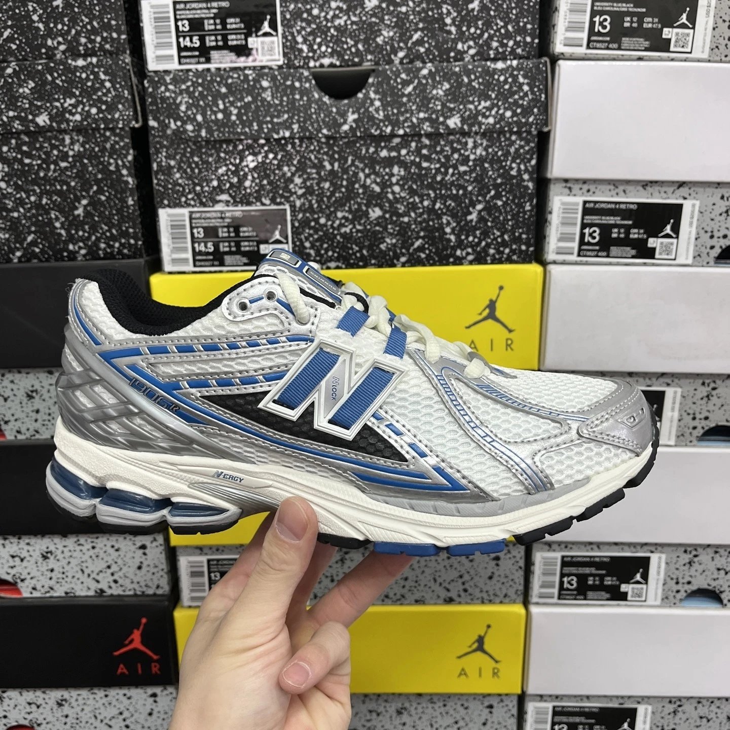 SK01-03297
