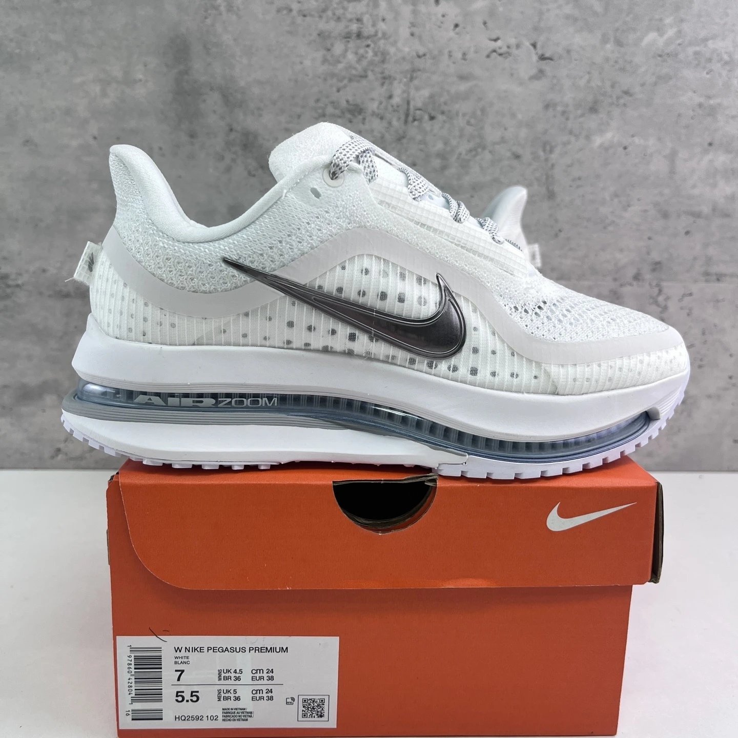 Nike Pegasus Premium White Running Shoes
