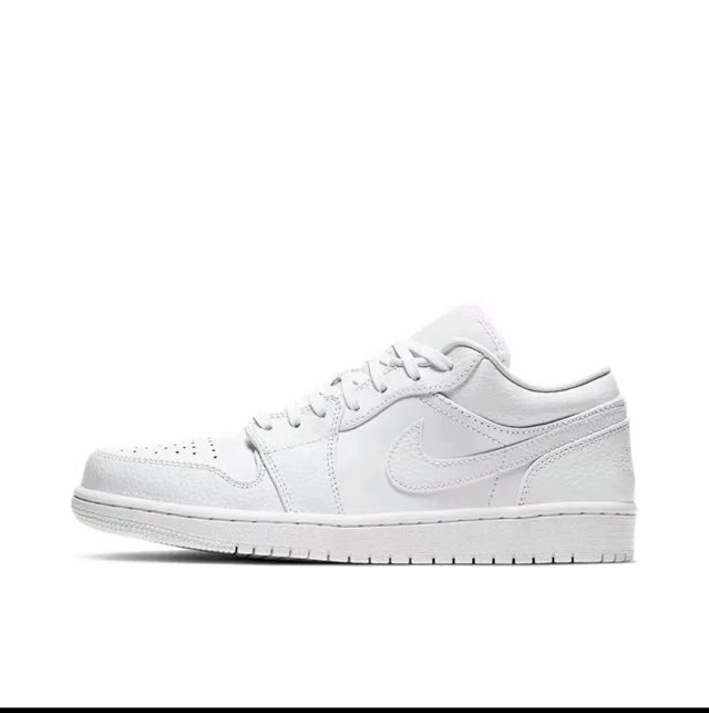 Air Jordan 1 LOW Shoes: seller detail photo 2