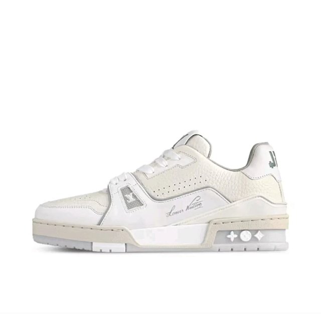 LV LOUIS VUITTON Trainer Shoes: seller detail photo 4