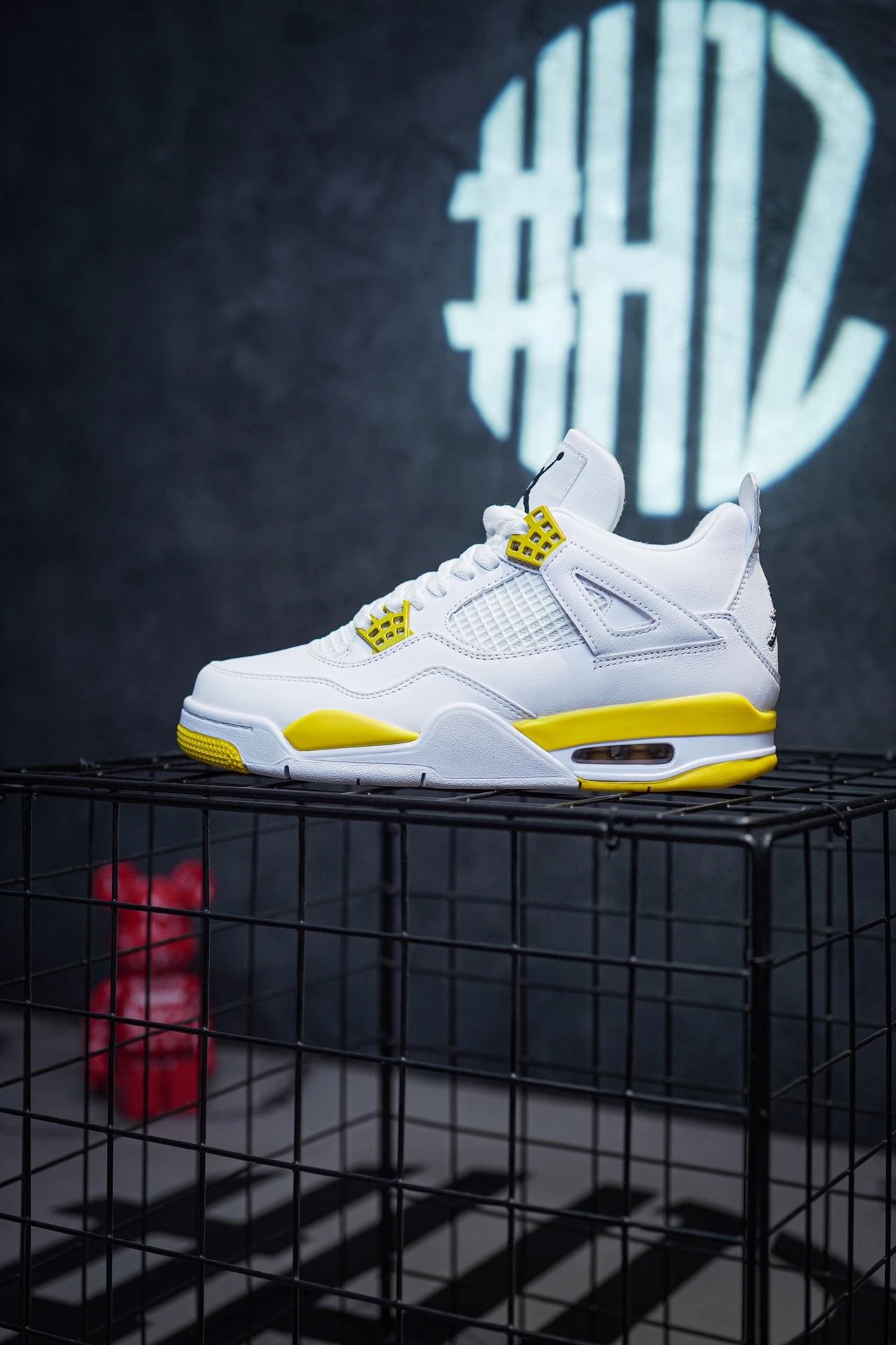 Air Jordan 4 Platinum Yellow