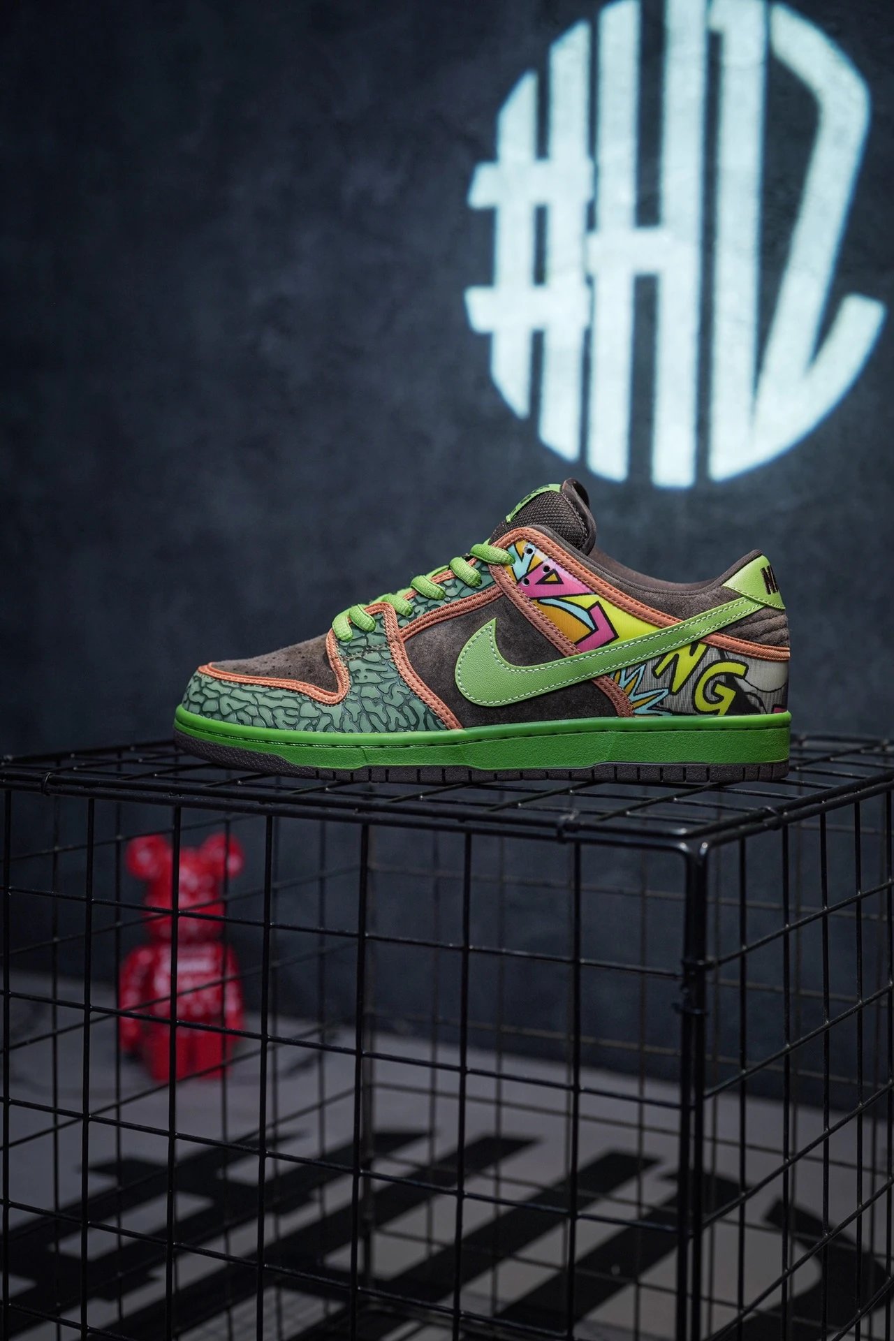 Nike SB Dunk Low De La Soul 