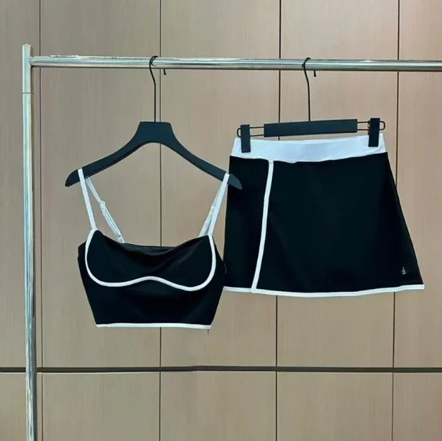 Design Two-Piece Set Black and White Contrast Sporty Crop Top and Skort - 10