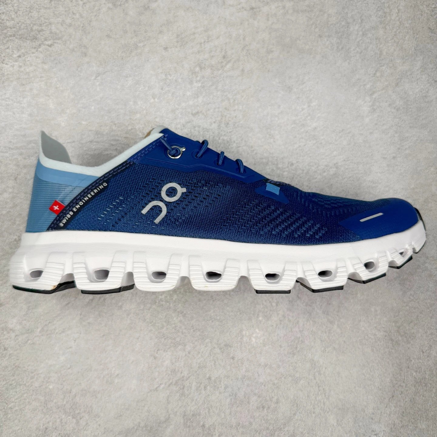 On Cloud 5 Running Shoes