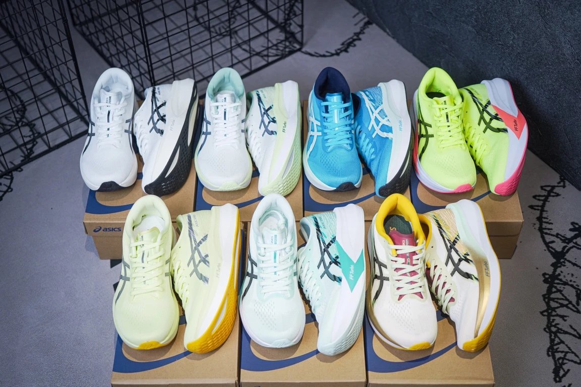Asics Magic Speed 4 