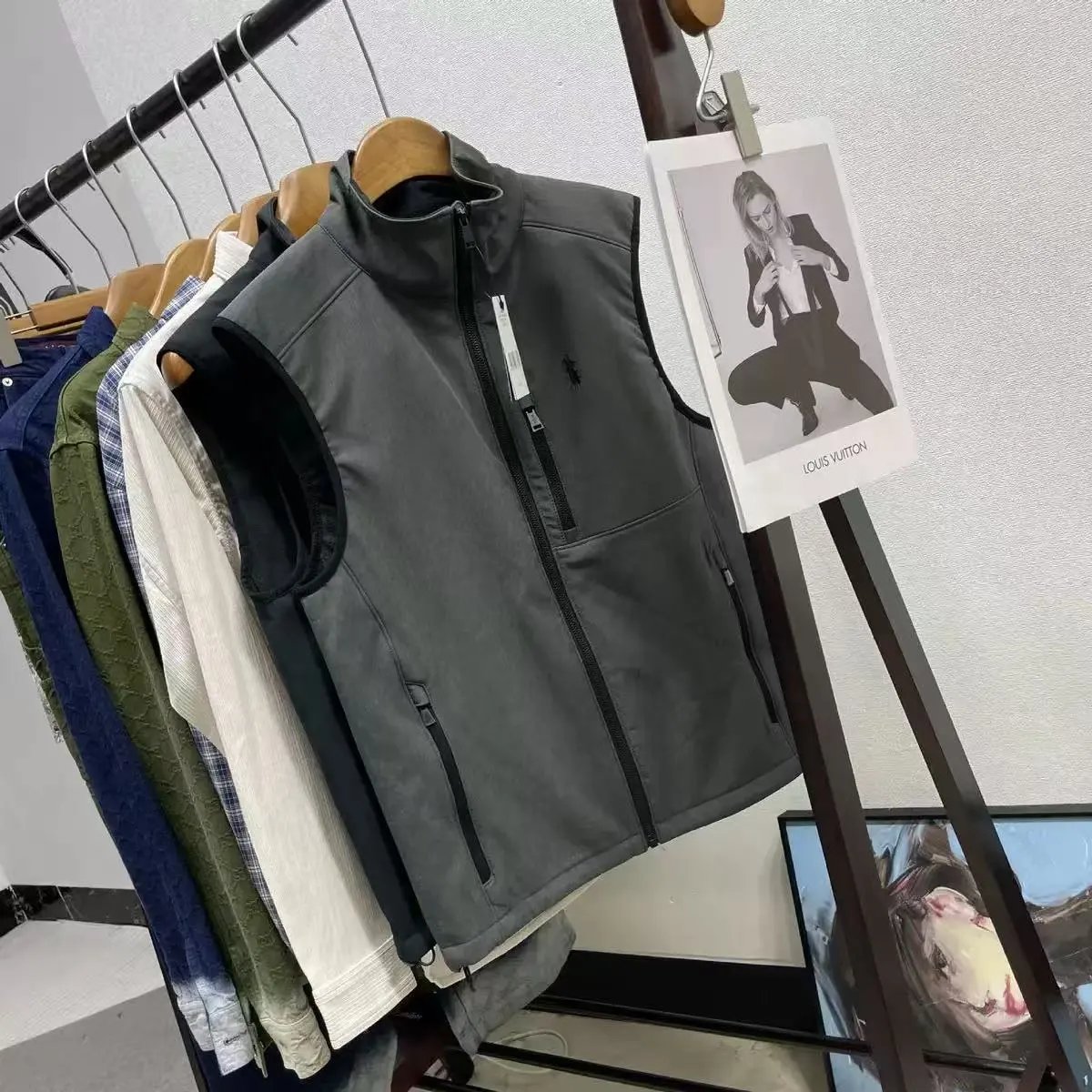Canada Goose Chilliwack Bomber White Down Jacket - 20