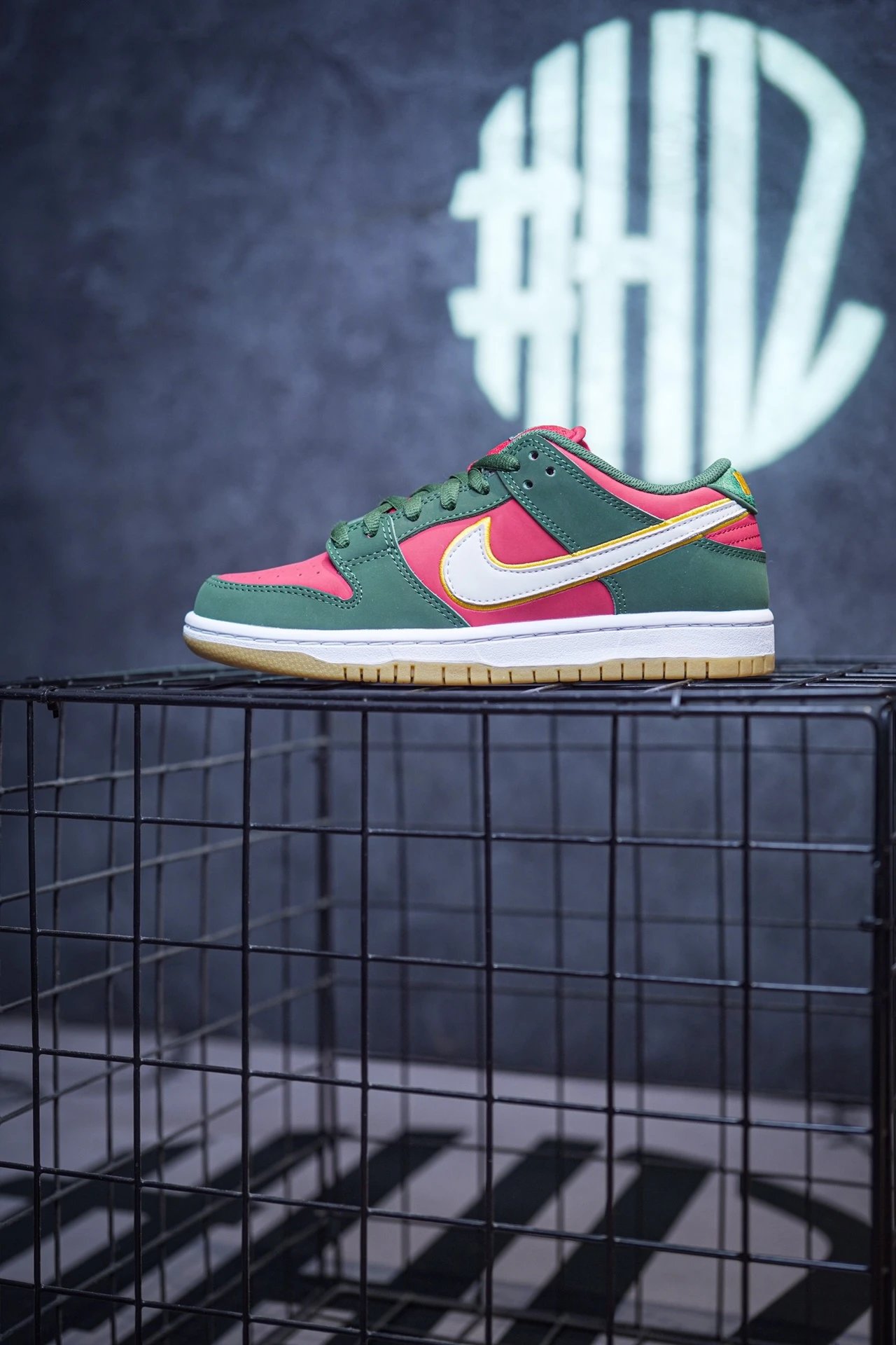 Nike Dunk Low Sneakers