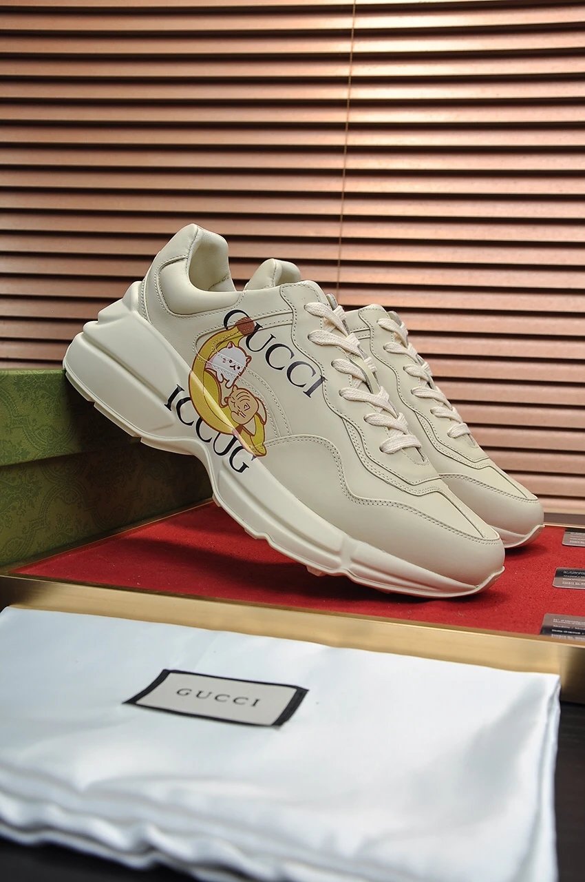Gucci couple's colle