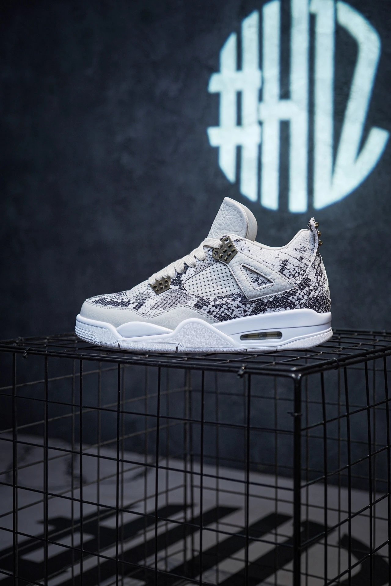 Air Jordan 4 Retro S