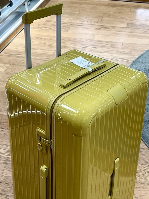 Rimowa Essential Glossy Lime Green Suitcase product listing in Litbuy spreadsheet finds