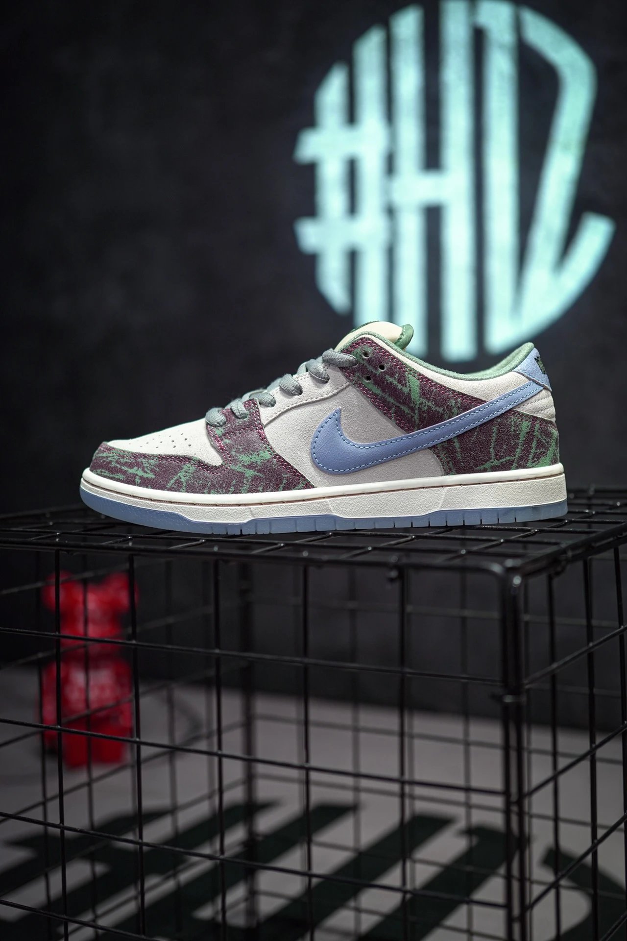 Nike SB Dunk Low Crenshaw Skate Club