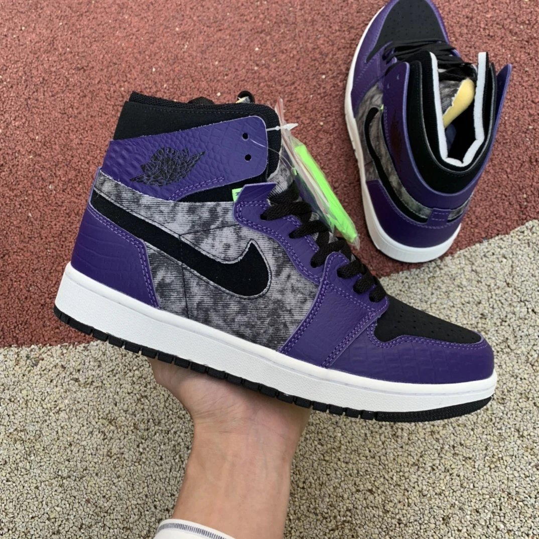 Nike Air Jordan 1 High OG Sneakers
