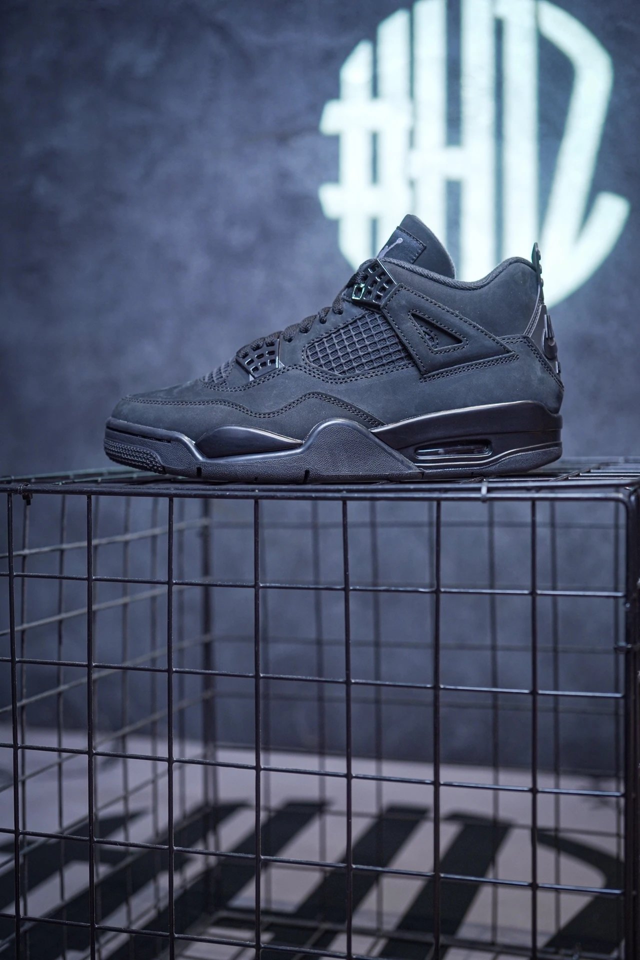 Air Jordan 4 'Black