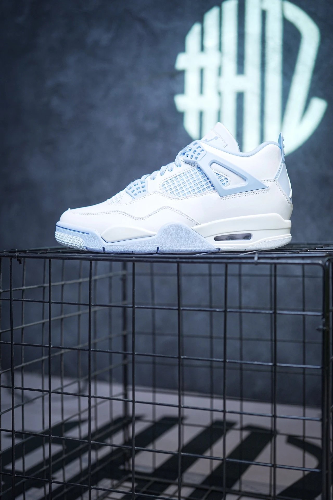 Air Jordan 4 "ALUMINUM" White Blue Small Flower