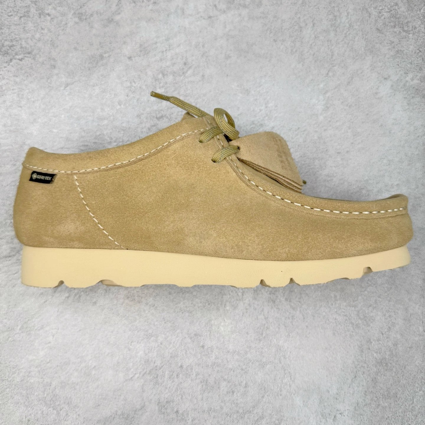 Clarks Wallabee GTX 
