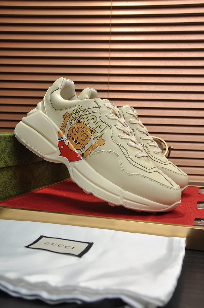 Gucci Rhyton Tiger print