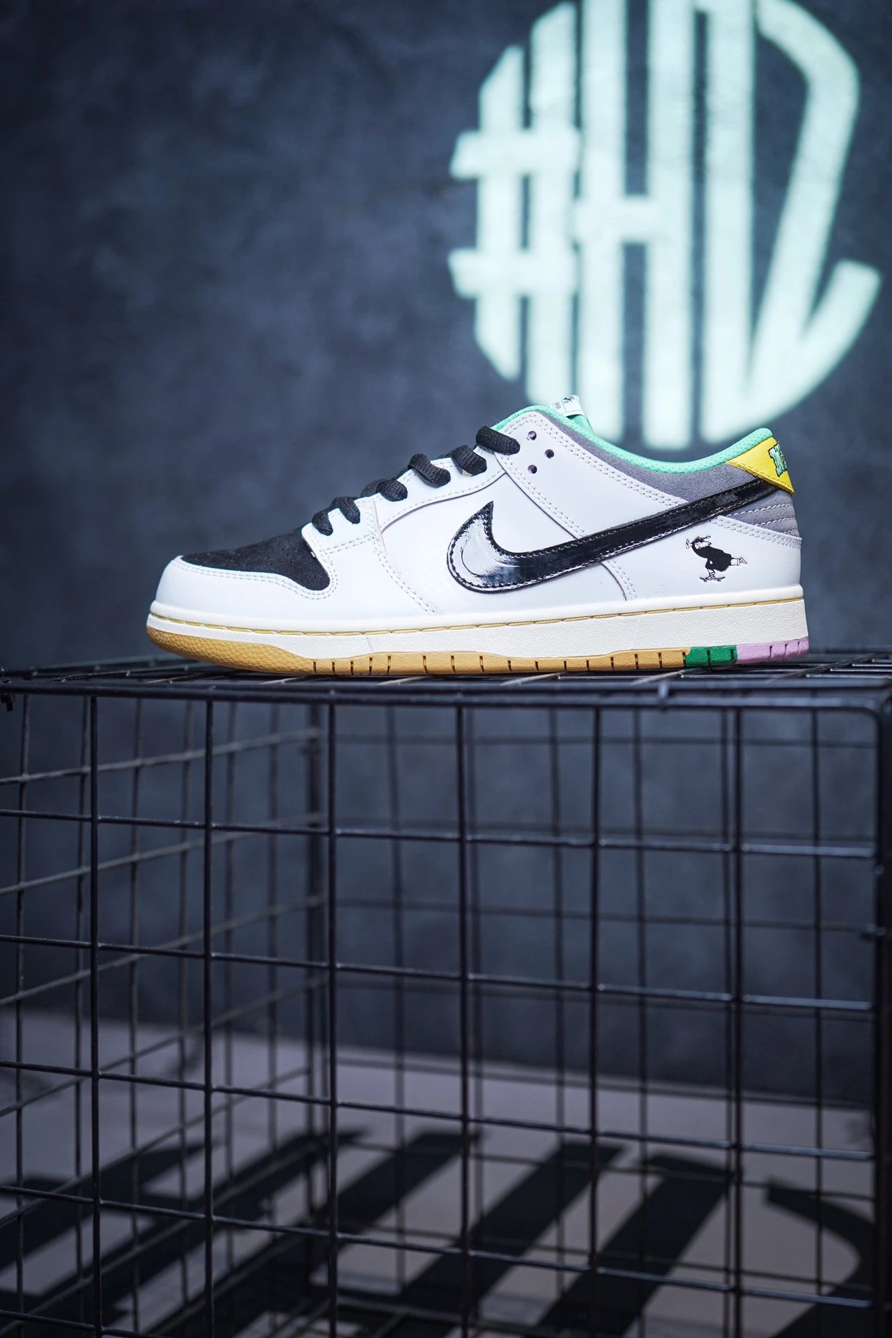 Nike Dunk Low Sneakers