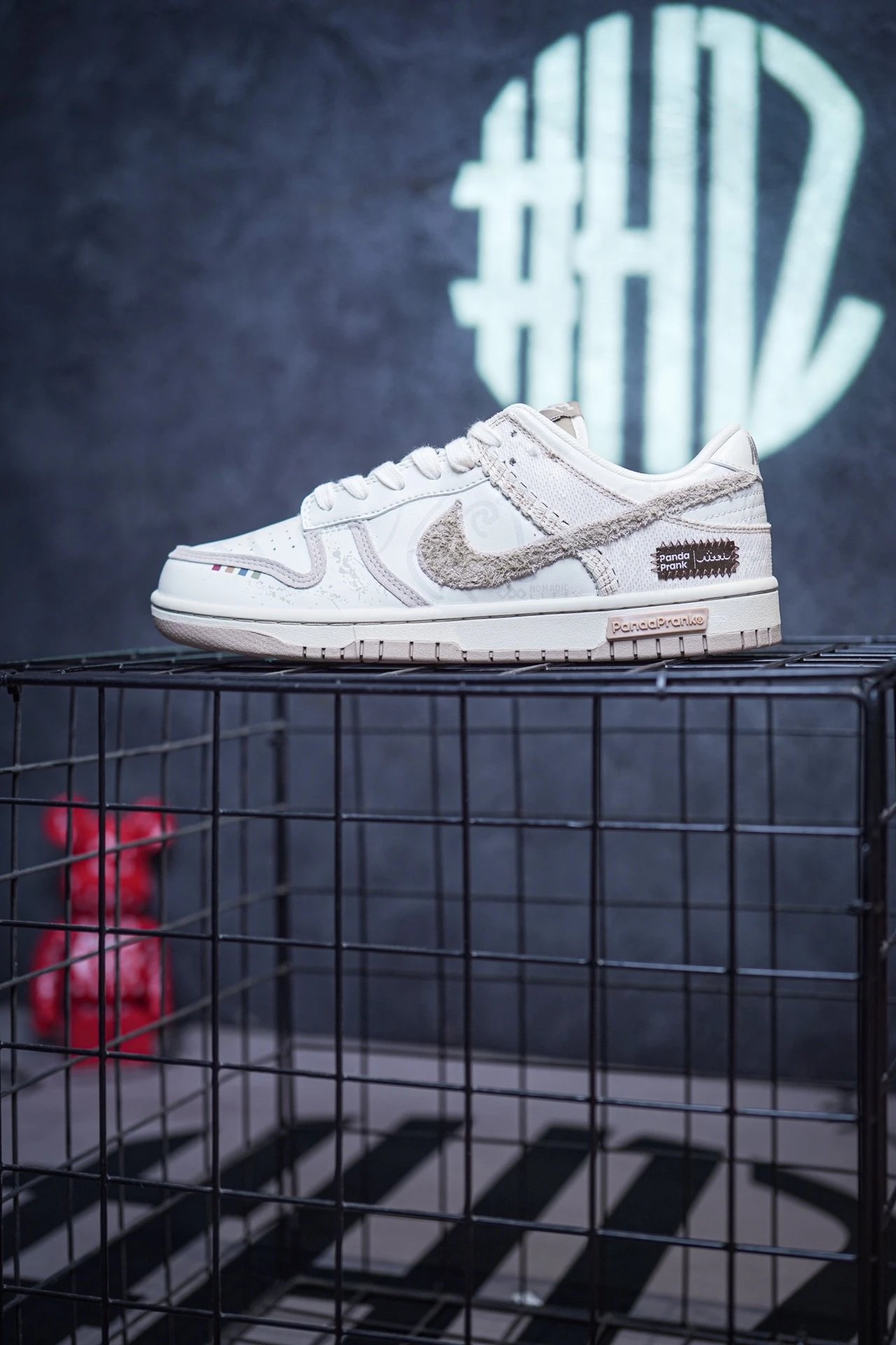 Nike Dunk Low Sneakers