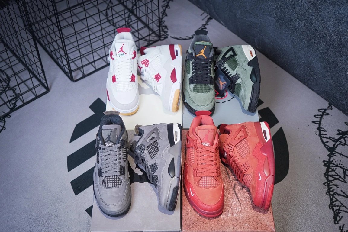 NK SB x Air Jordan 4