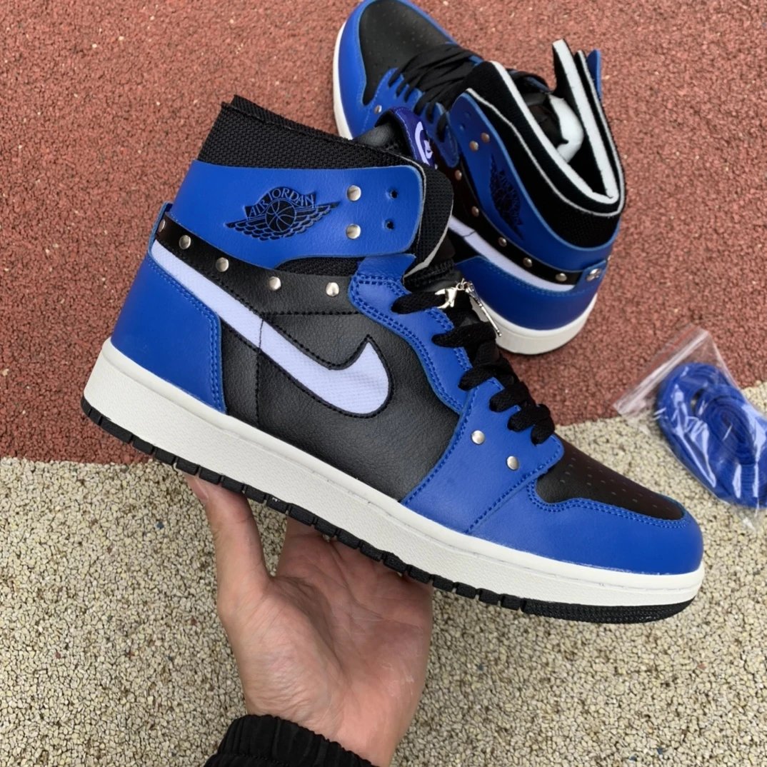 Air Jordan 1 High OG Sneakers