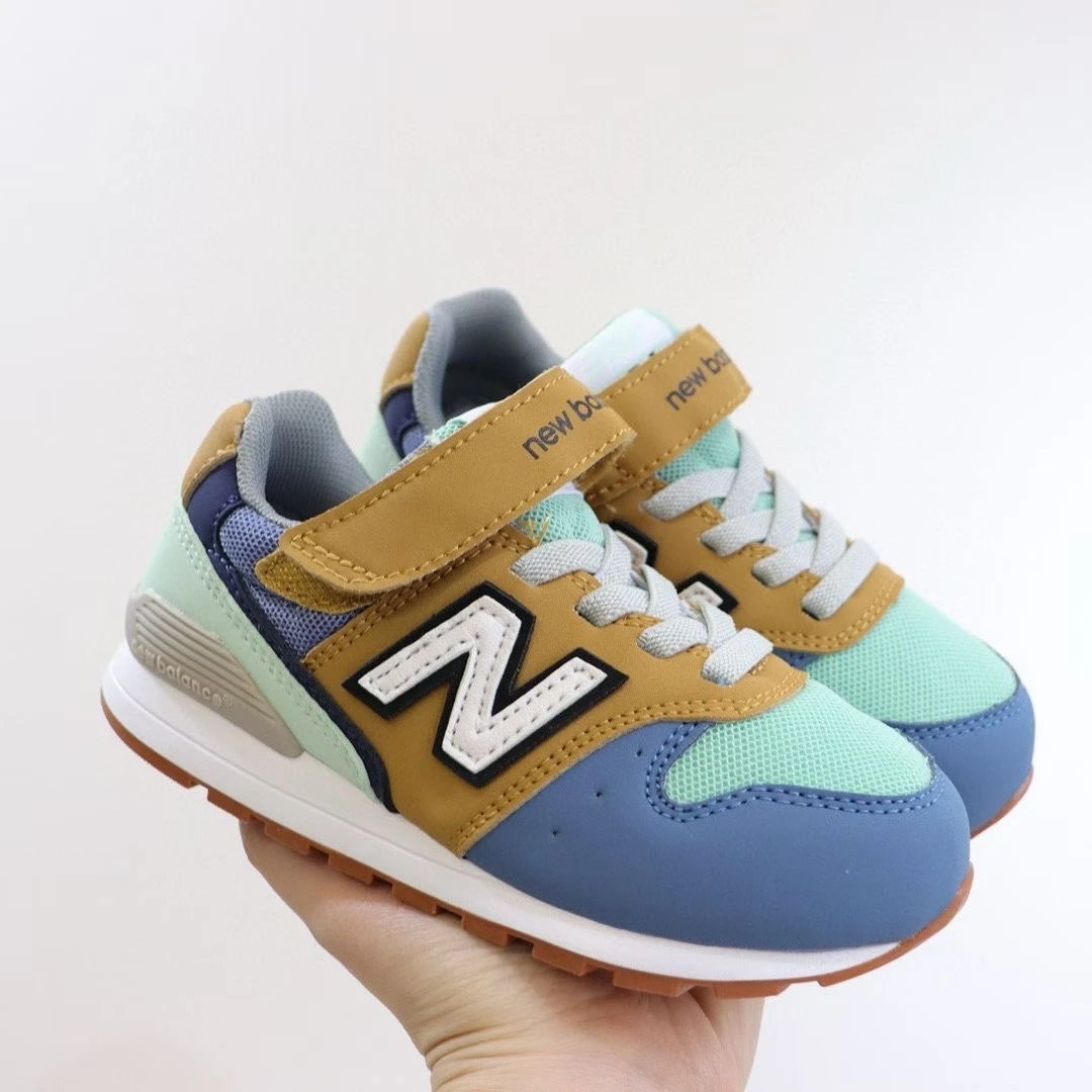 Velcro children's shoes