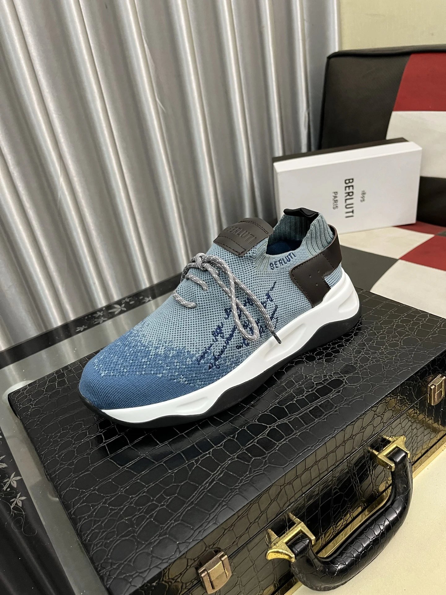 款式一 option