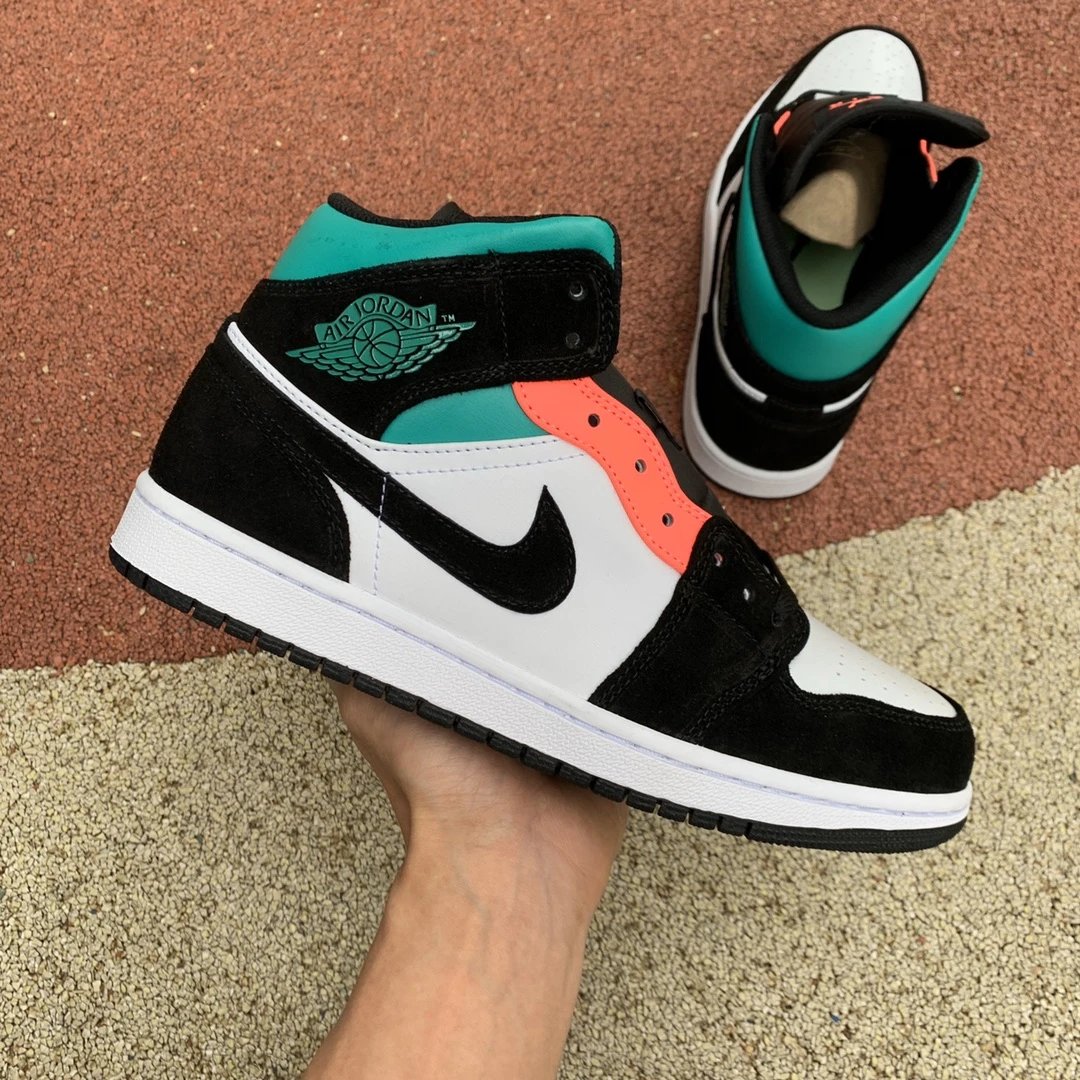 Nike Air Jordan 1 Mid Sneakers