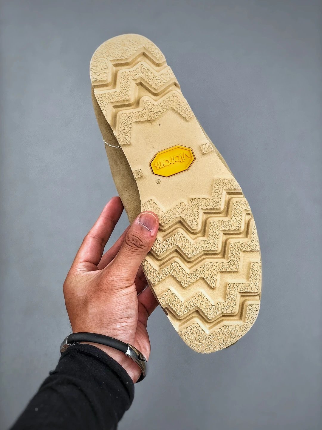 Design Clarks Wallabee Suede Beige Loafers product detail 2 in Litbuy spreadsheet finds
