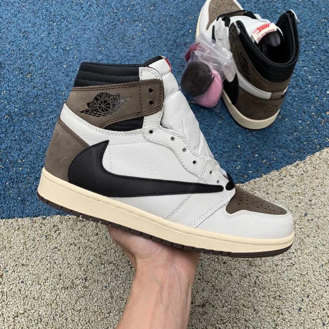 Nike Air Jordan 1 High Sneakers