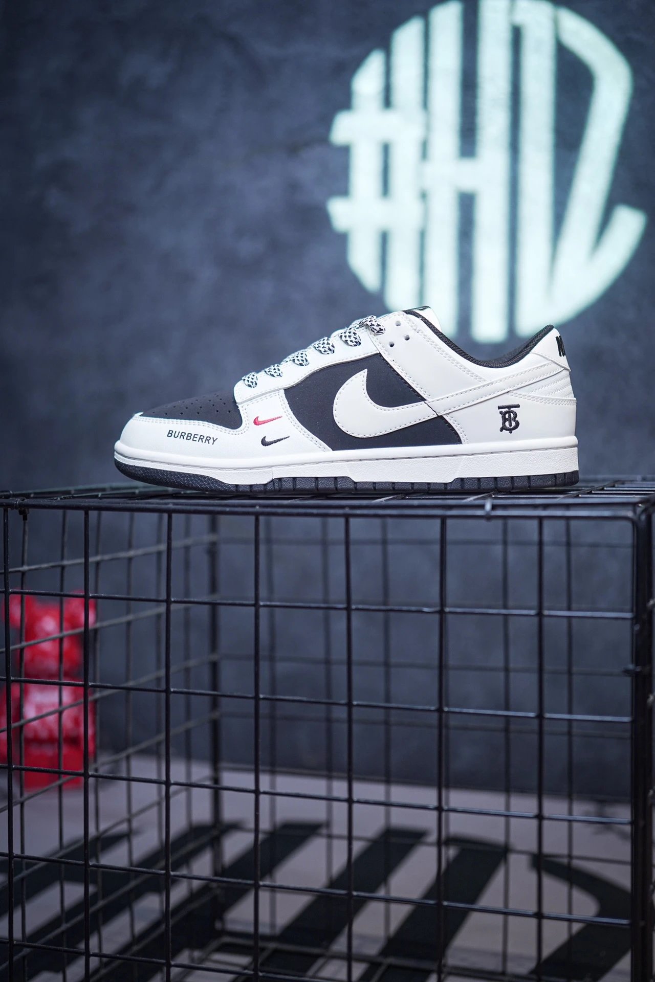 Nike x Burberry Dunk Low Sneakers