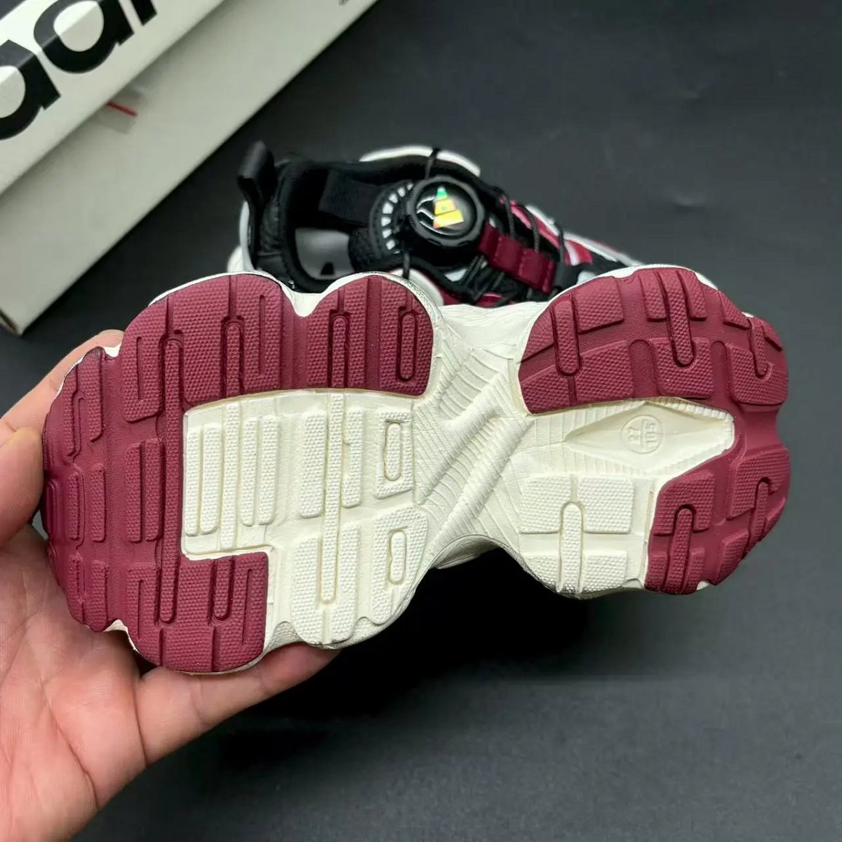 Adidas Originals Ozweego Bold Pink Black White Chunky Sneakers product detail 28 in Litbuy spreadsheet finds