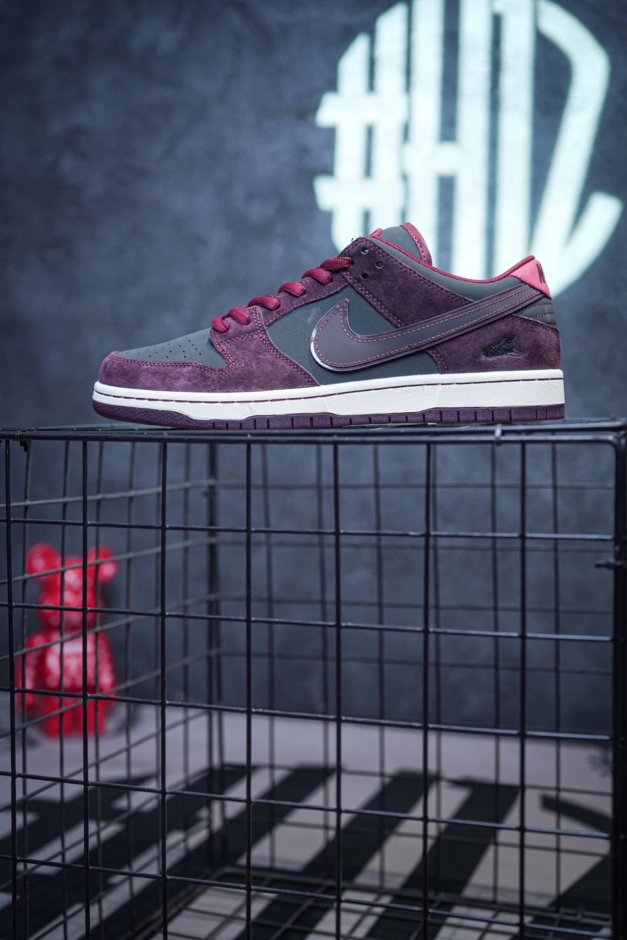 RIOT Skateshop x NIK