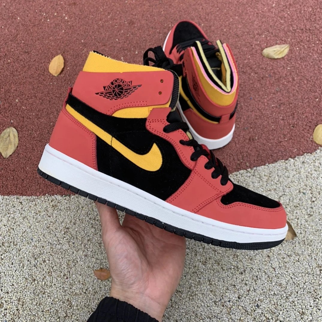 Air Jordan 1 High OG Sneakers