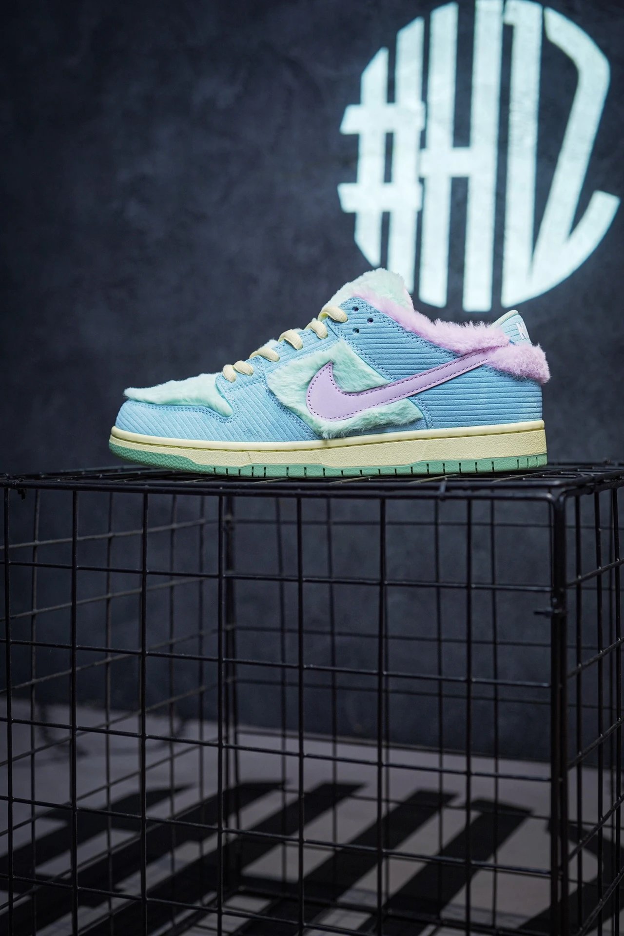 Nike SB Dunk Low Verdy Visty