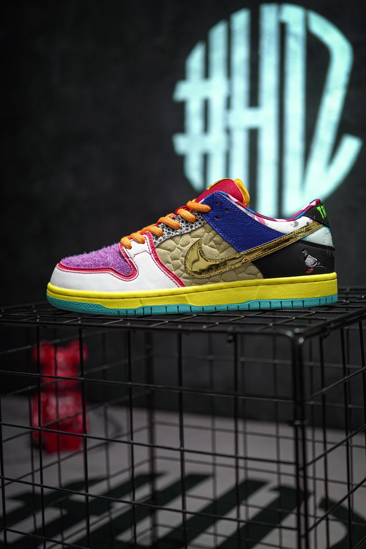 NIKE SB Dunk Low "What The paul"