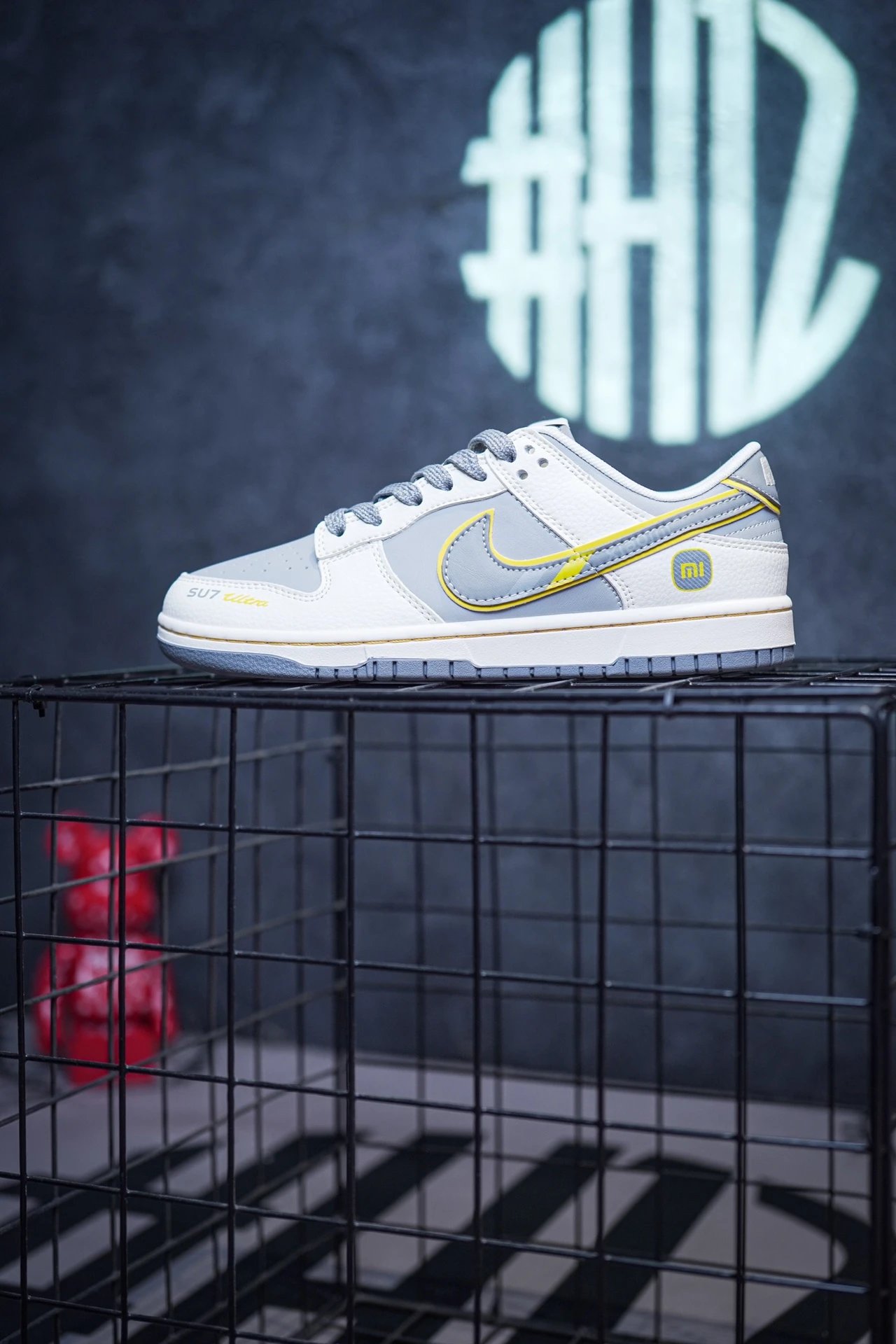 Nike Dunk Low Sneakers