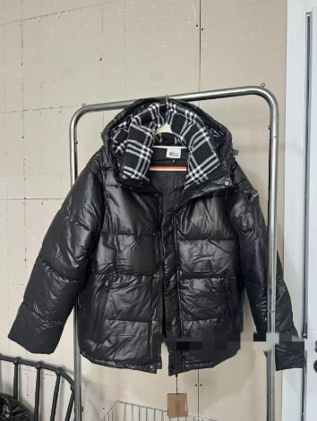 Burberry 6