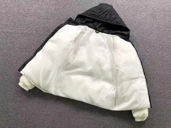 Off-White x Land Rover Puffer Jacket Army Green Down Jacket - 5