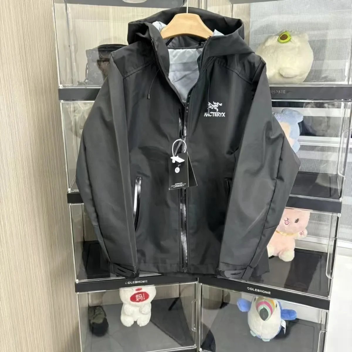 ASICS Jackets Hooded Sports Jacket image 11