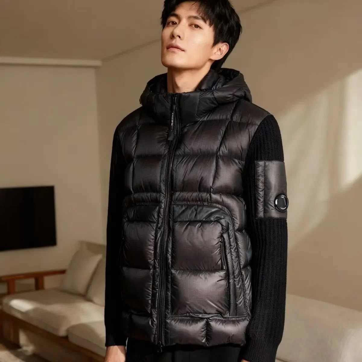 针织拼接羽绒服（90%白鸭绒）（预售）-黑