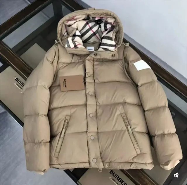 Burberry Down Jackets Hooded quilted jacket with check lining product detail image 9