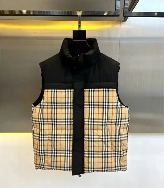 Burberry Classic Check Puffer Vest Black Beige Outerwear.vest - 1