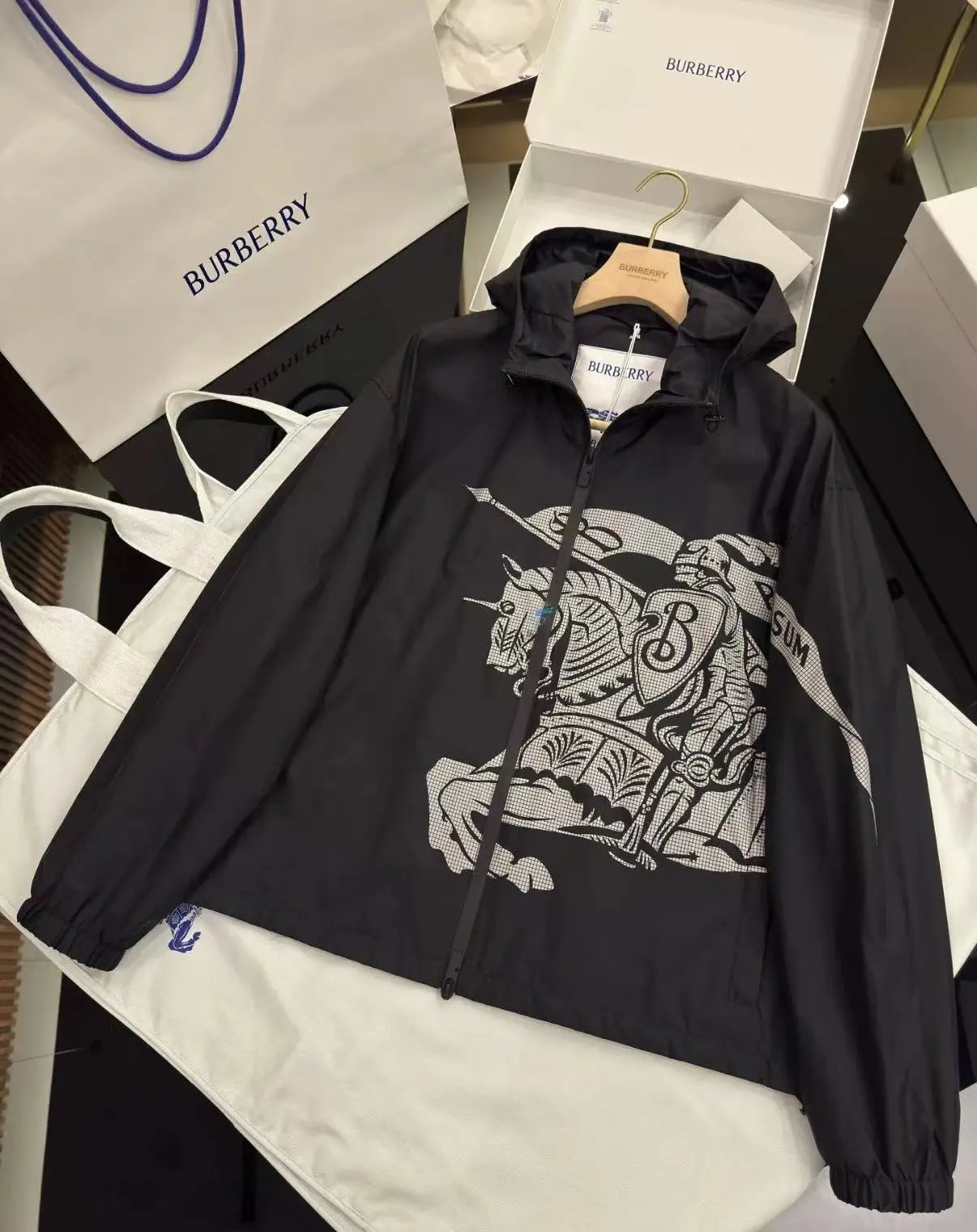 Burberry Knight Print Hooded J