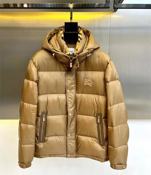 Burberry Down Jackets Hooded quilted jacket with check lining product detail image 7