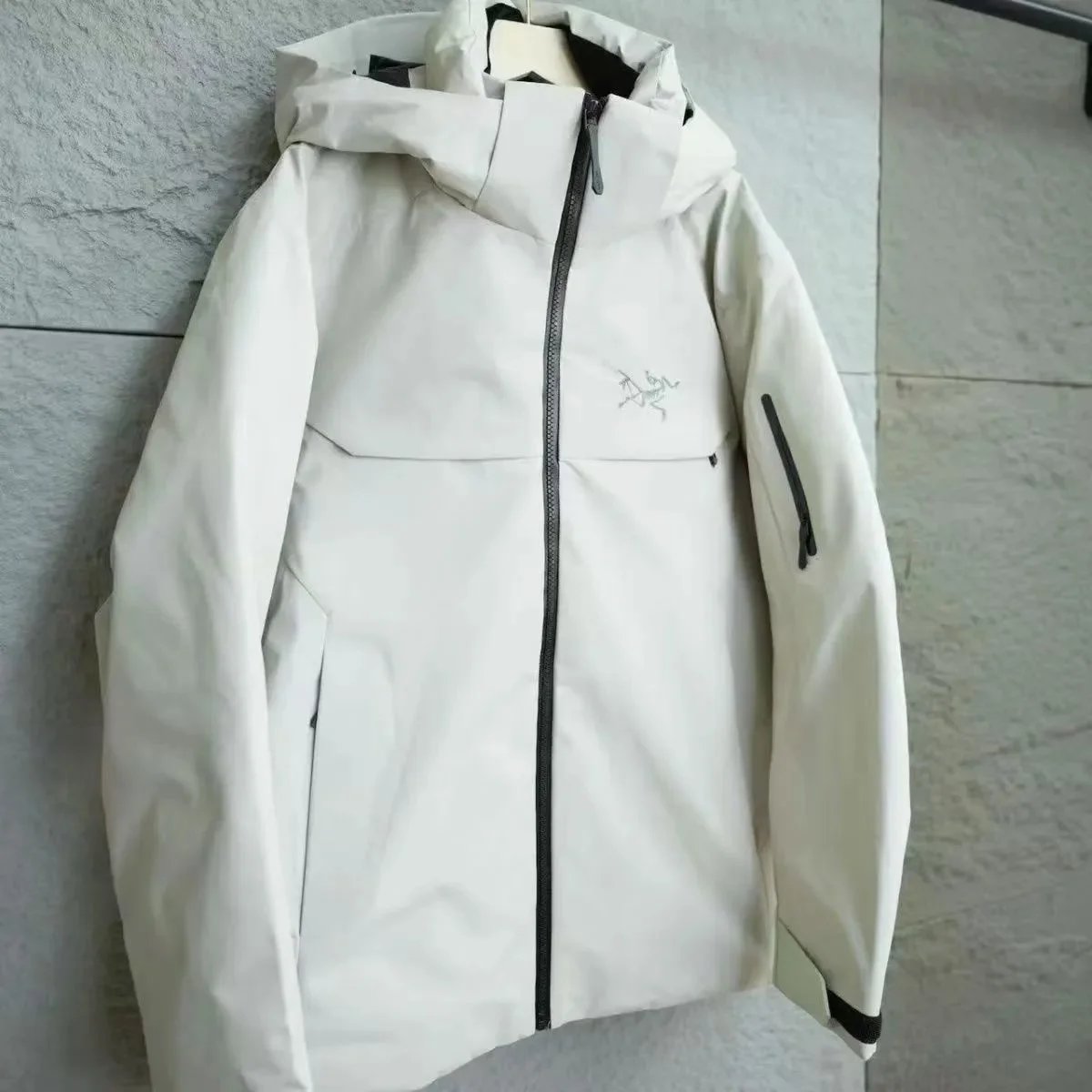 ASICS Jackets Hooded Sports Jacket — Arc Down Jacket-White Ash