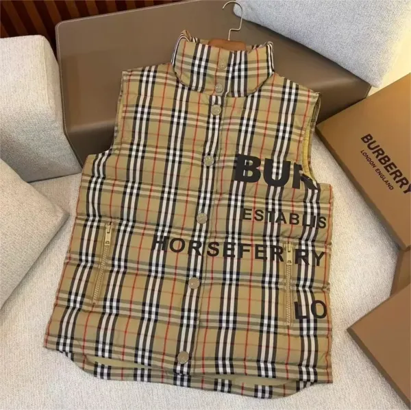 Burberry Horseferry Check Quilted Vest Beige Plaid Vest Outerwear.vest - 1