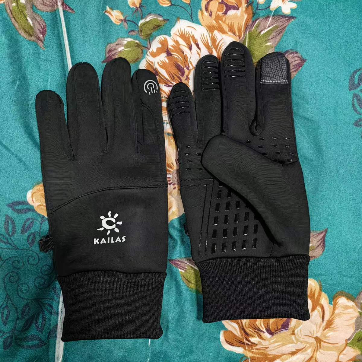 Nike Gloves Therma-FIT touchscreen grip — 03