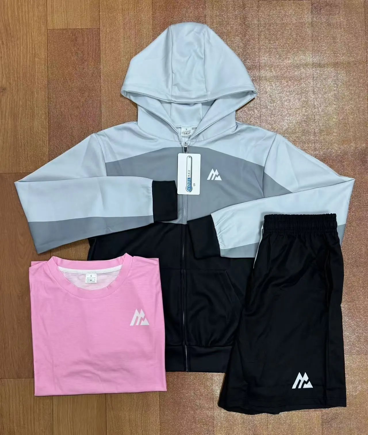 Nike Matching Sets Three-Piece Hooded Jacket, T-Shirt and Shorts Set — (Shorts-style three-piece set)-L277