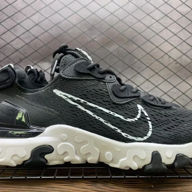 Nike Sneakers React Vision product detail image 4
